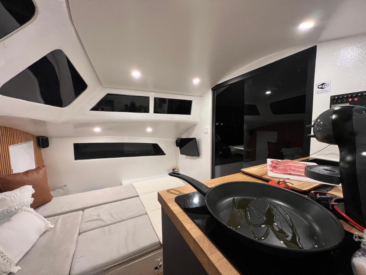 Barco Casa Catamara Sleepandboat Hotel ฟารู ภายนอก รูปภาพ