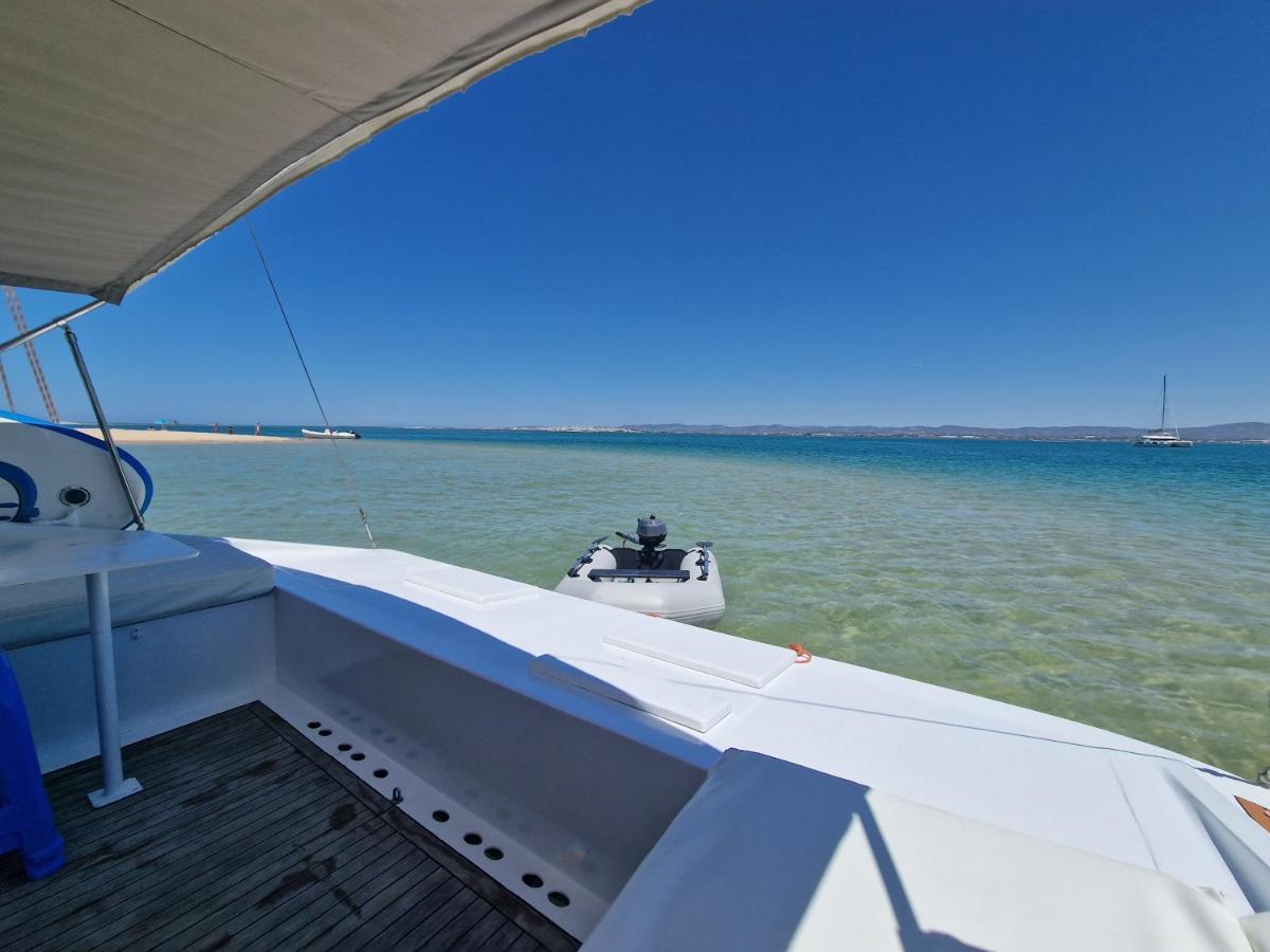 Barco Casa Catamara Sleepandboat Hotel ฟารู ภายนอก รูปภาพ